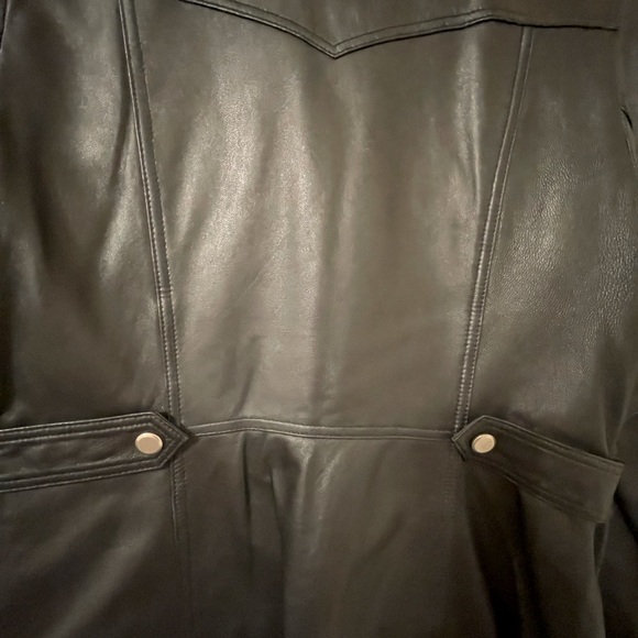 Nine & Company Flawless Women’s 100% Leather Jacket SZ Medium - Picture 4 of 6